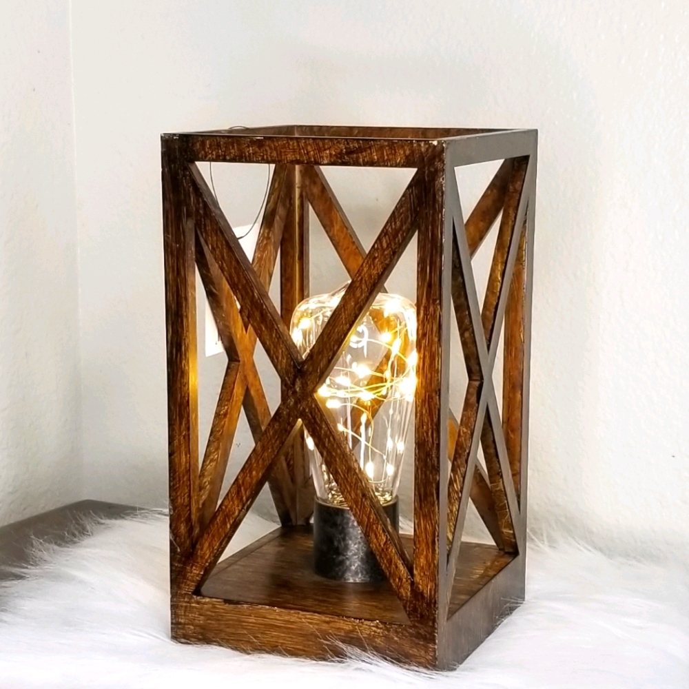 Table Top Lamp - Picture 2 of 6